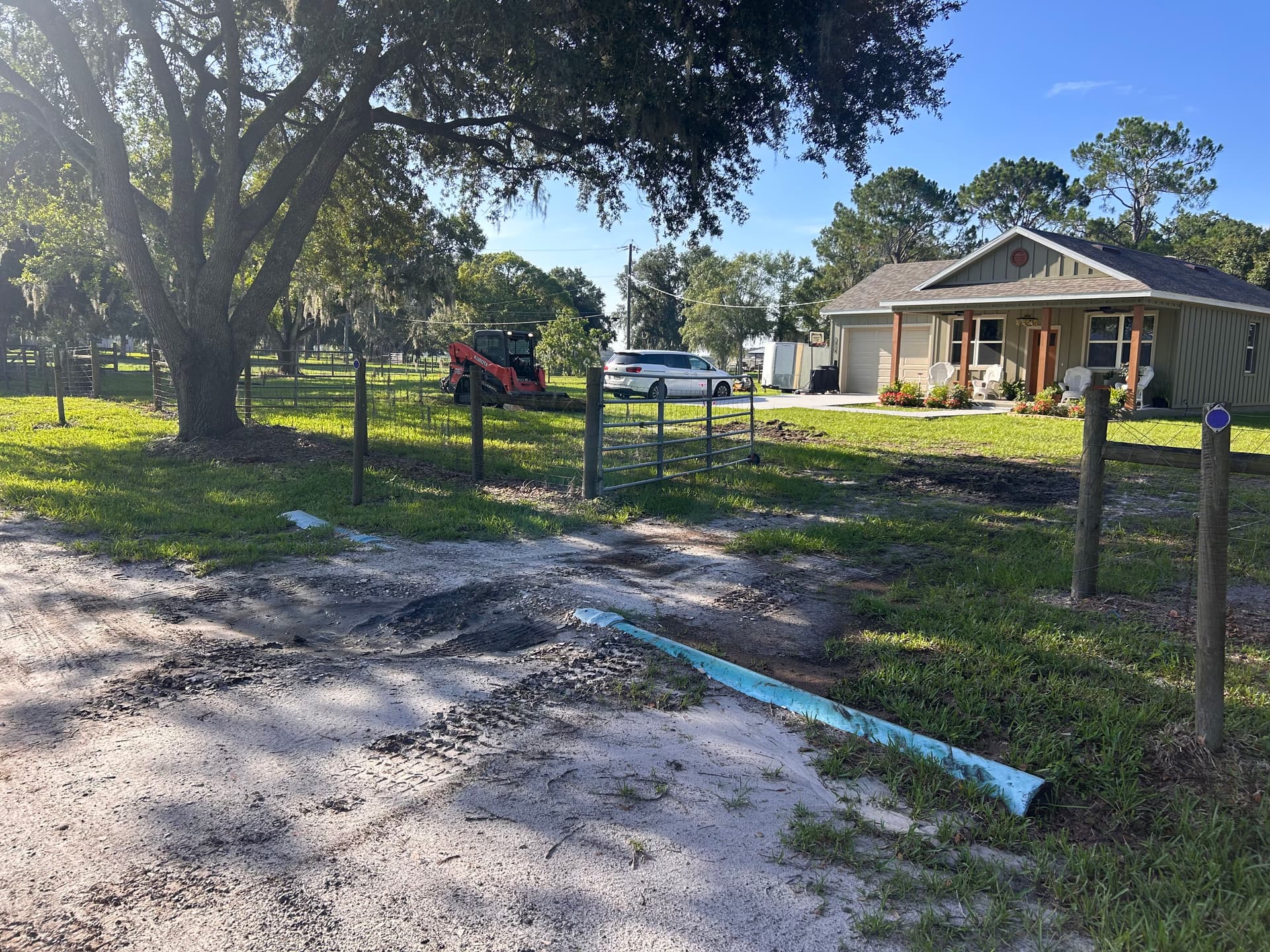 Gallery photos for Overgrown Driveway Gets Cleaned Up with Asphalt Millings: Image #1