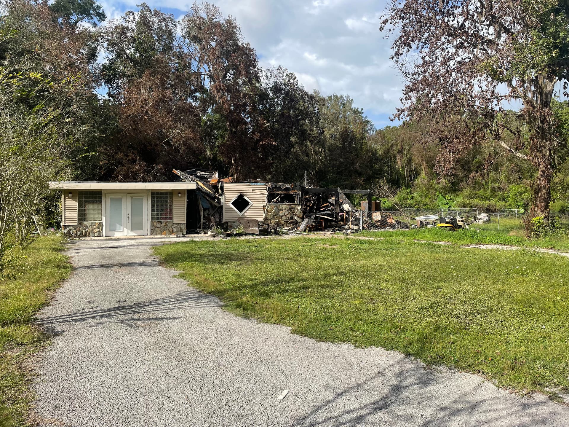 Gallery photos for Fire-Damaged Home Demo and Site Cleanup Done Right: Image #2