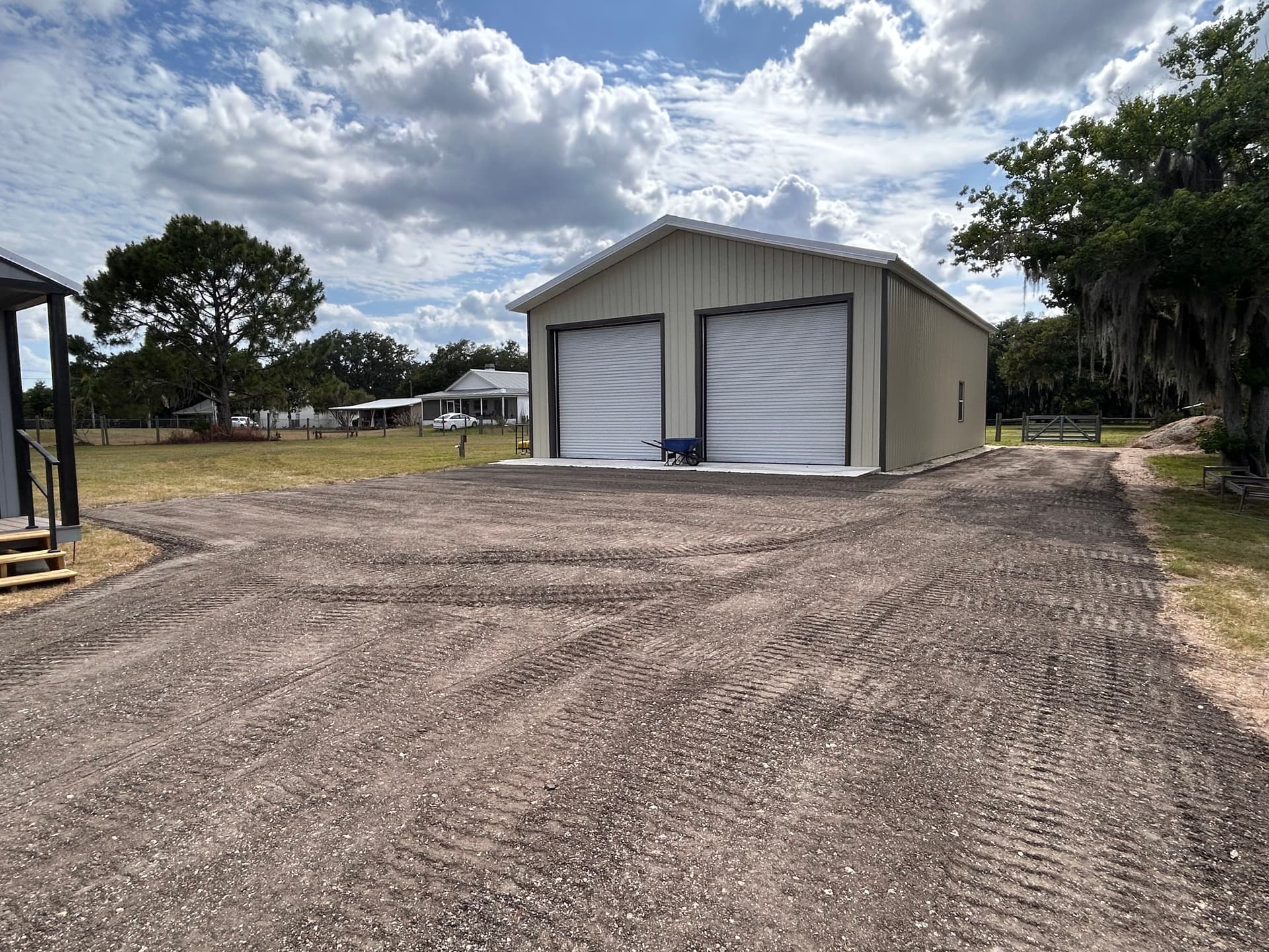 Gallery photos for Driveway and Shop Apron Graded and Finished with Asphalt Millings: Image #2