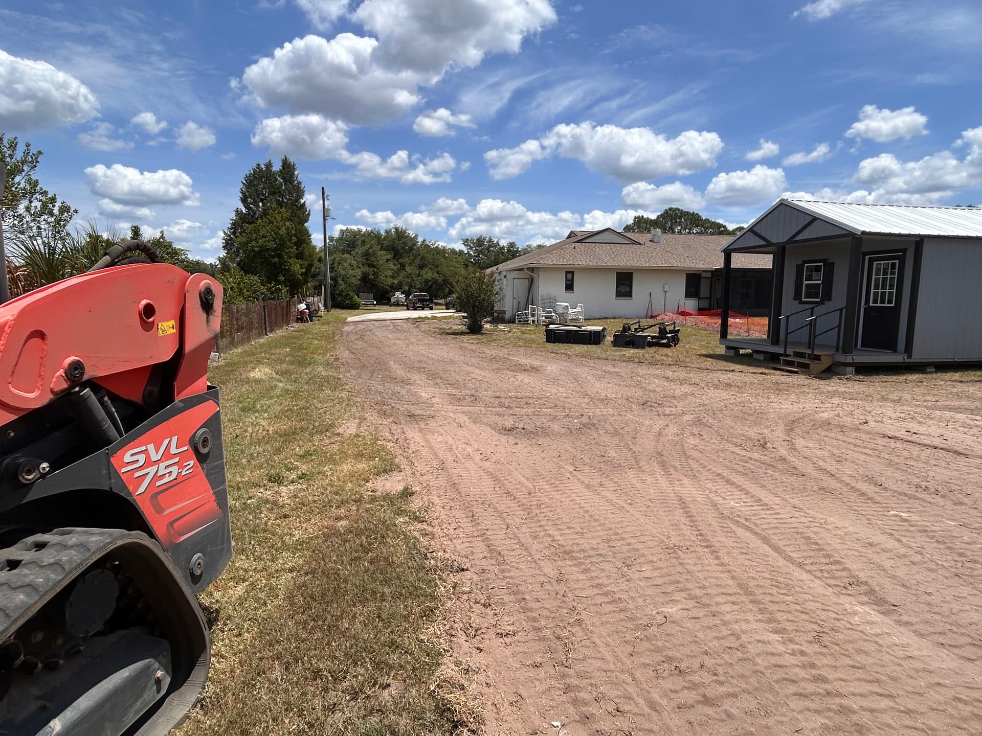 Gallery photos for Driveway and Shop Apron Graded and Finished with Asphalt Millings: Image #5