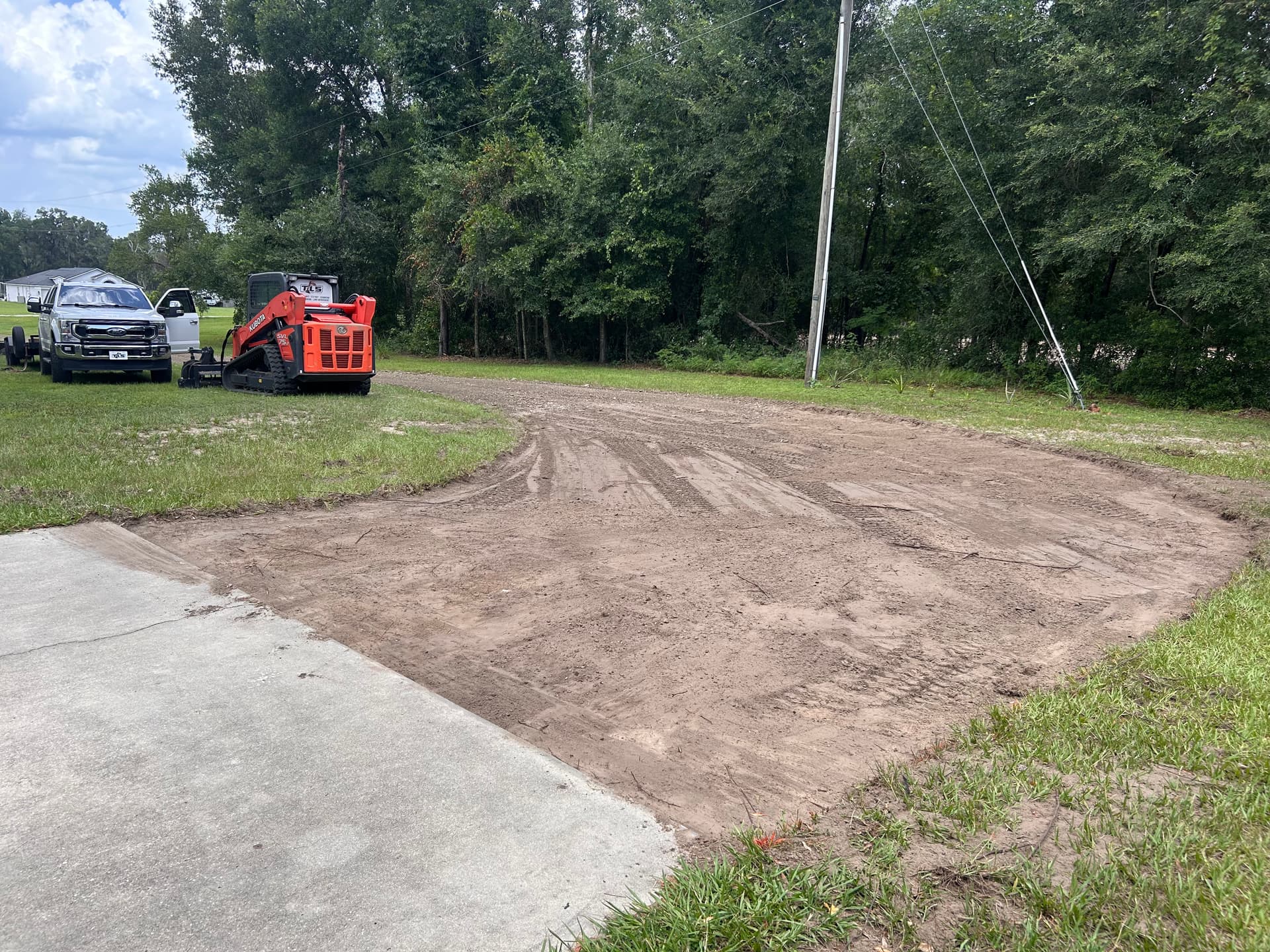 Gallery photos for Driveway Reconditioning With Asphalt Millings - No Full Replacement Needed: Image #7