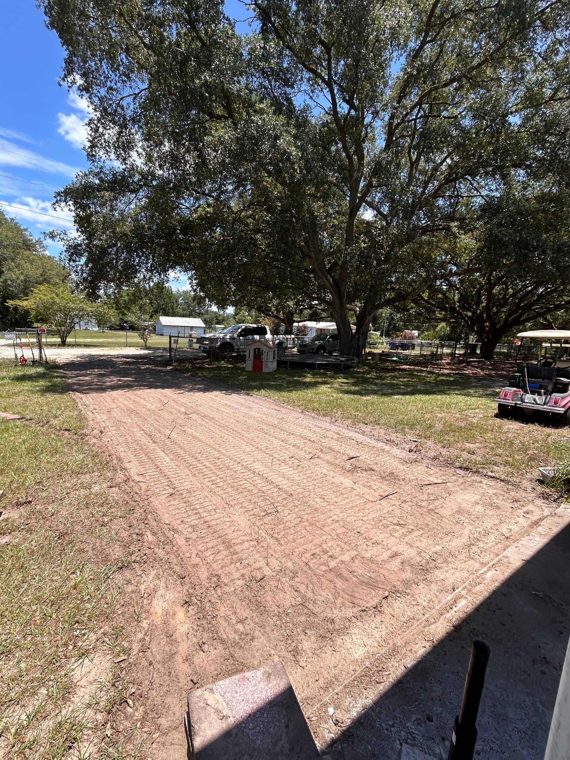 Gallery photos for Soft Sand and Bare Dirt Got a Real Driveway Upgrade: Image #1