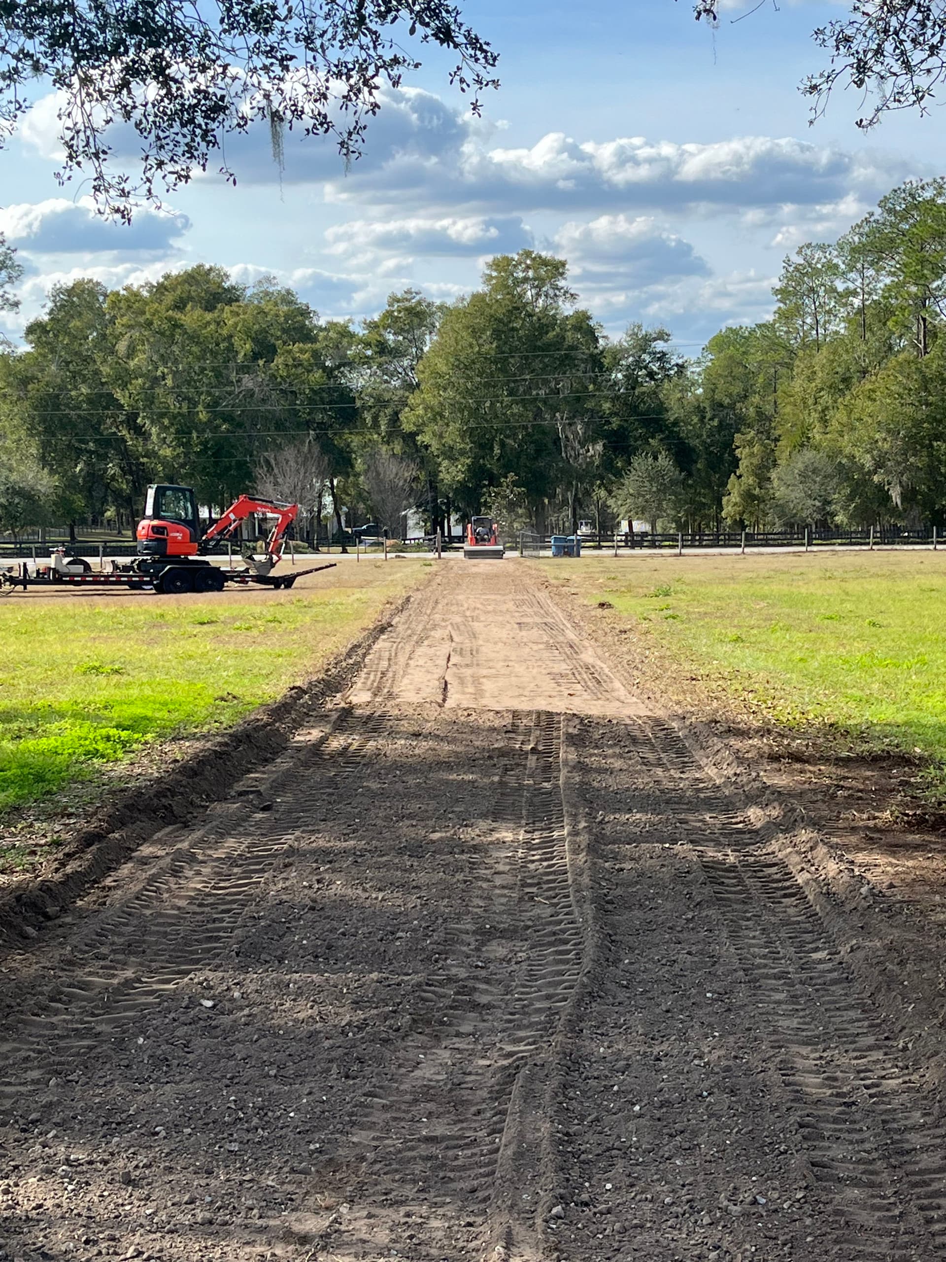 Gallery photos for Worn Out Rural Driveway Gets a Full Asphalt Millings Makeover: Image #2