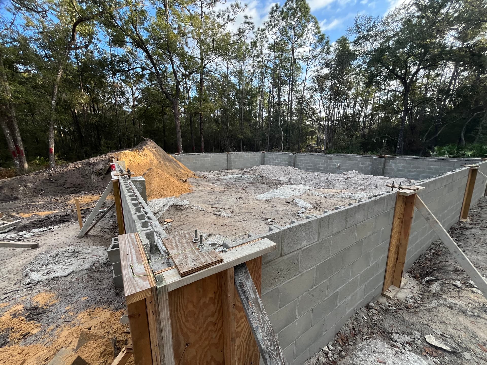 Gallery photos for Stem Wall Foundation Backfill Done Right and Built to Pass: Image #1