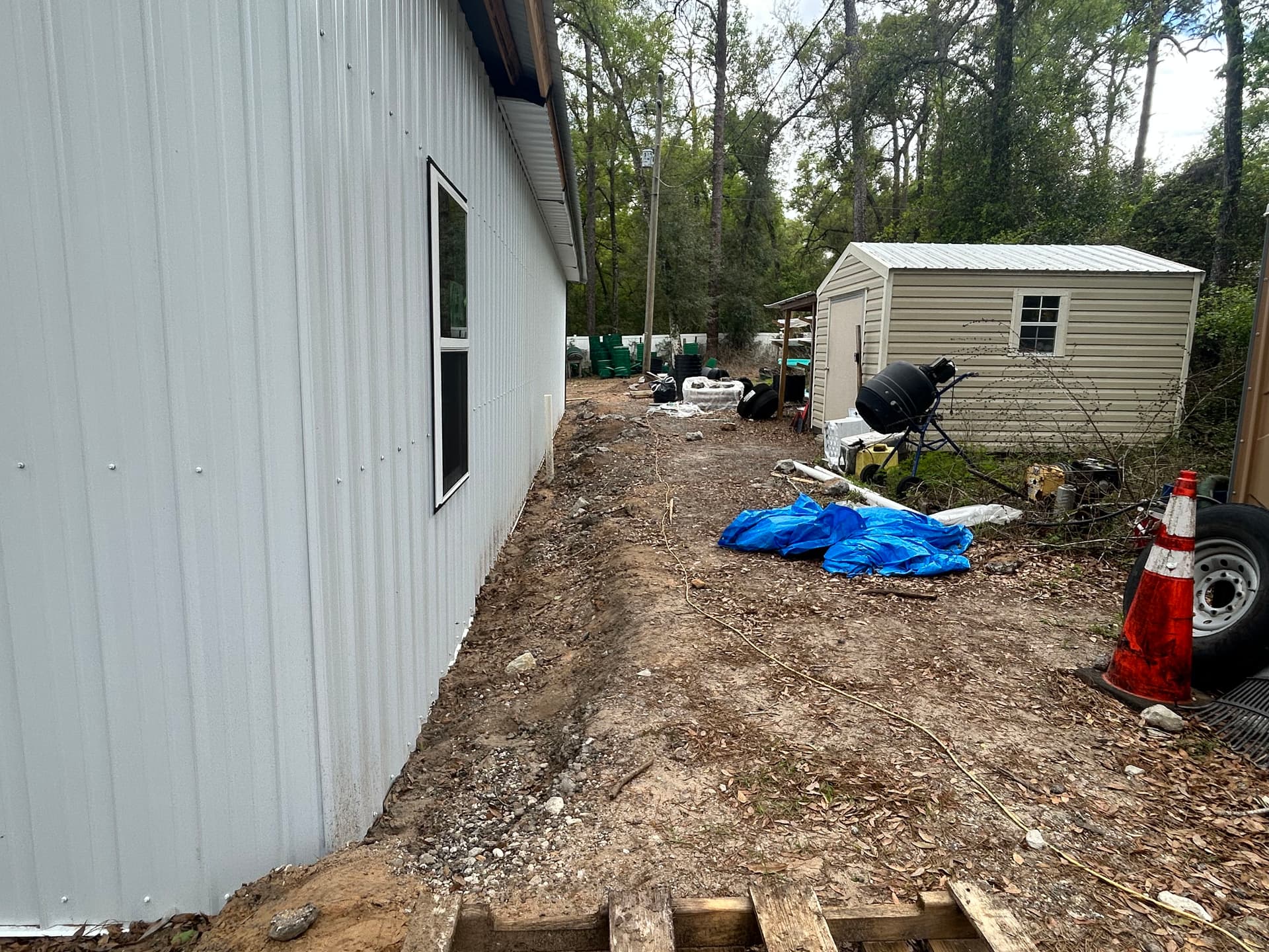 Gallery photos for Land Clearing and Drainage Swale Cut for Office Building: Image #1