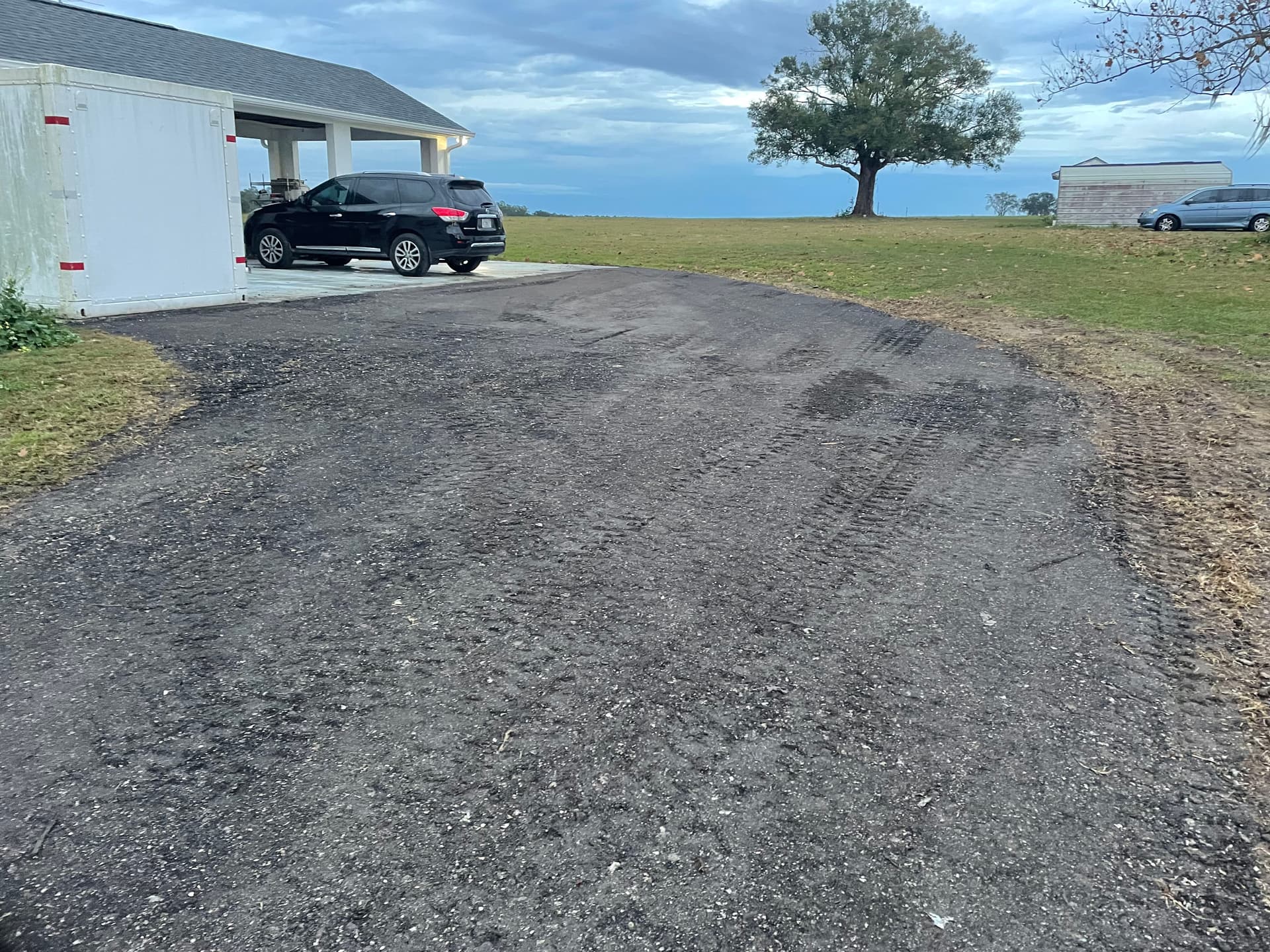 Gallery photos for Worn Out Rural Driveway Gets a Full Asphalt Millings Makeover: Image #8